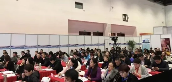 相遇和错过只在一个细微的瞬间