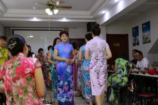 中康联合减肥医学研究院康奇益功能性服装研究中心“旗袍&红酒”答谢会